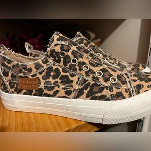 Jenn Ardor Sneakers NEVER WORN